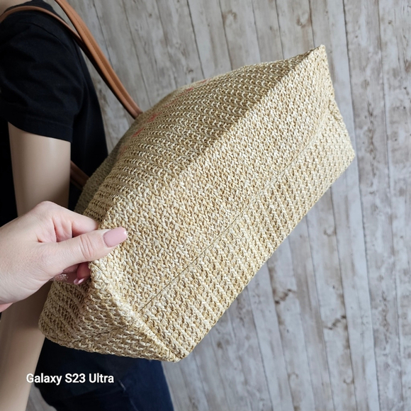 Michael Kors Wonderlust straw summer tote bag - Picture 4 of 6